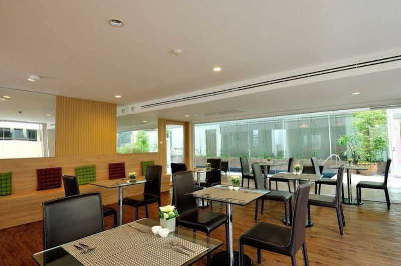 Nantra Retreat And Spa Bangkok Buitenkant foto